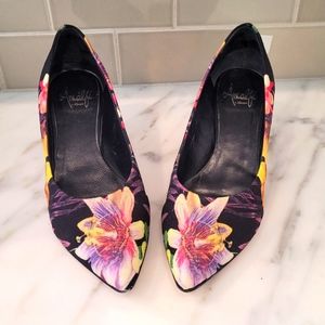 Amalfi Black Floral Pumps